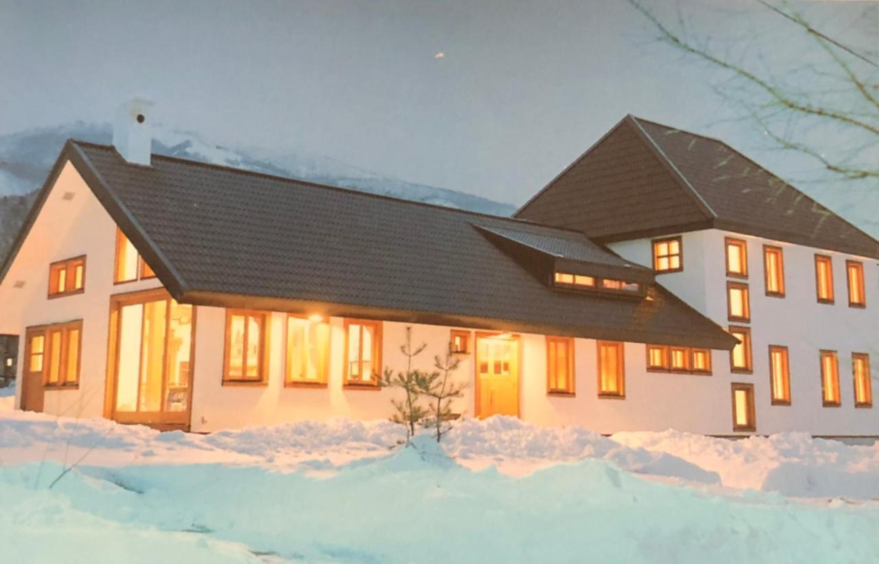 The Joint Bed & Breakfast Hakuba Exterior photo